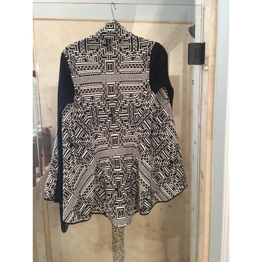 FIELD FLOWER Anthropologie Black White Aztec Lightweight Cotton Cardigan S